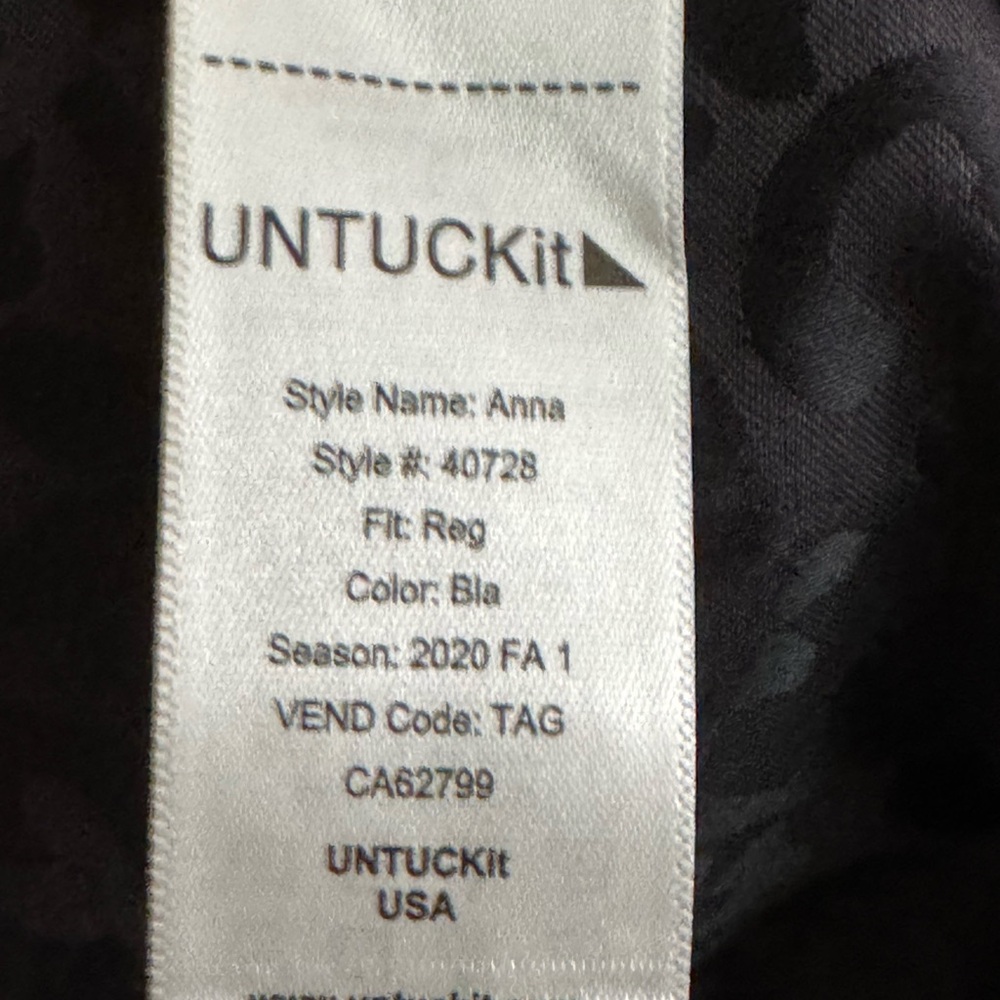 New But Without Tags! Untuckit Anna Button Down S… - image 4